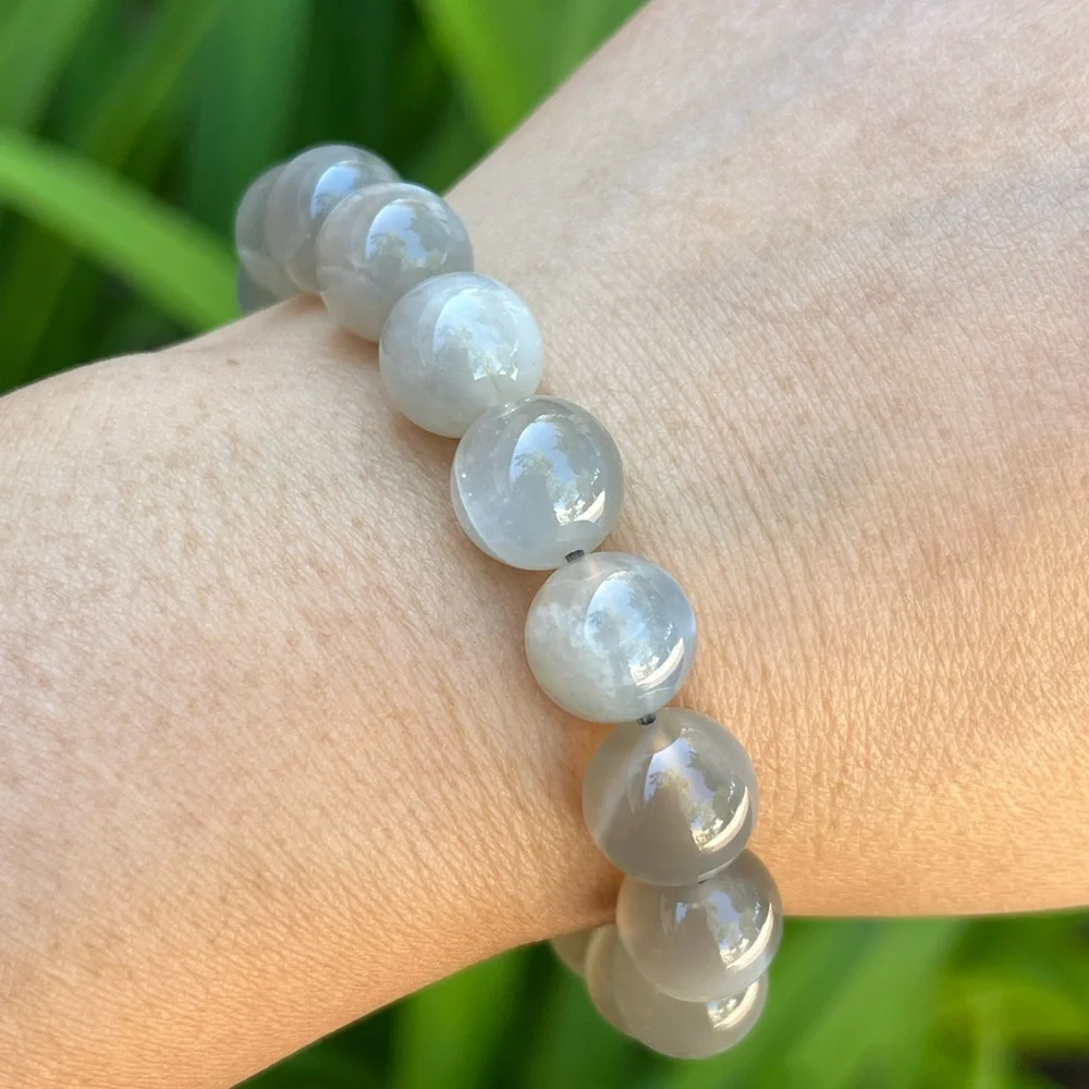11mm‎ stretchable flashy silver moonstone bracelet 0177